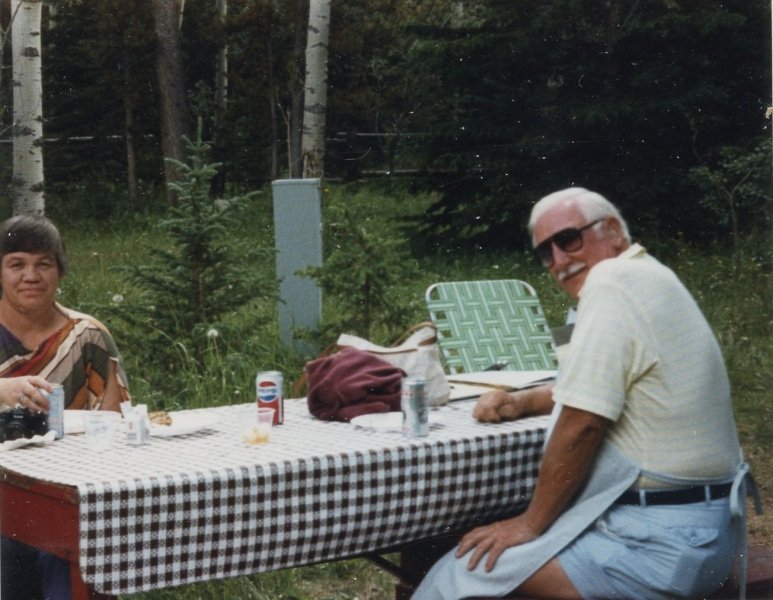 1985_07_13-Annual-Creek-Picnic-Morris-Album-006